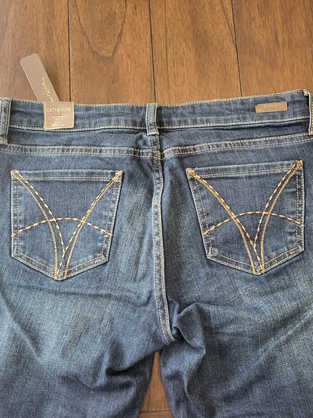 Kut from the Kloth boyfriend petite jean NWT - Picture 3 of 3